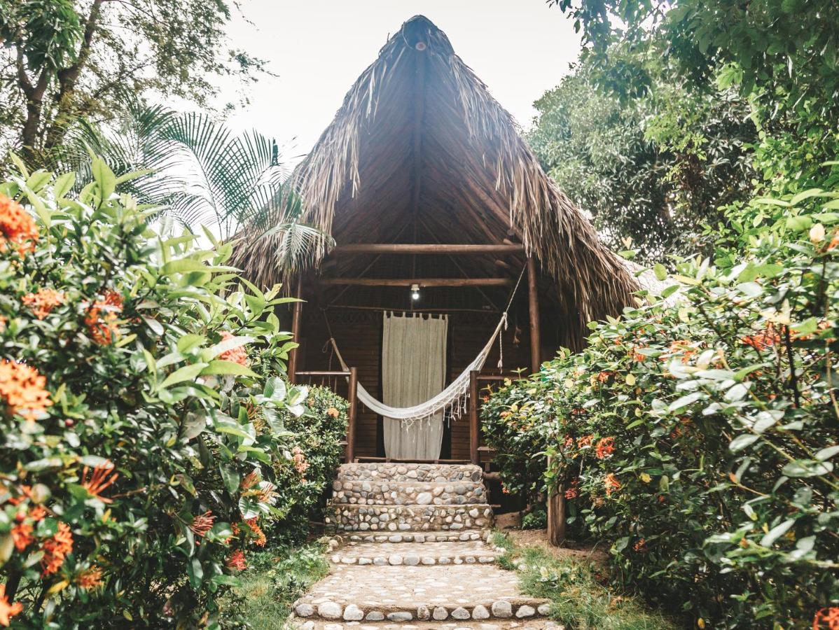 Cabana Wiwa Tayrona 로스나란조스 외부 사진